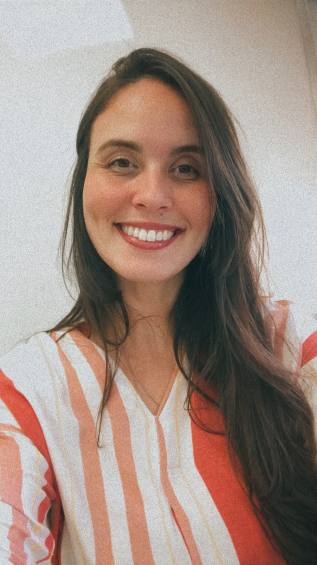 Retrato profissional da psicóloga Leandra Rufino